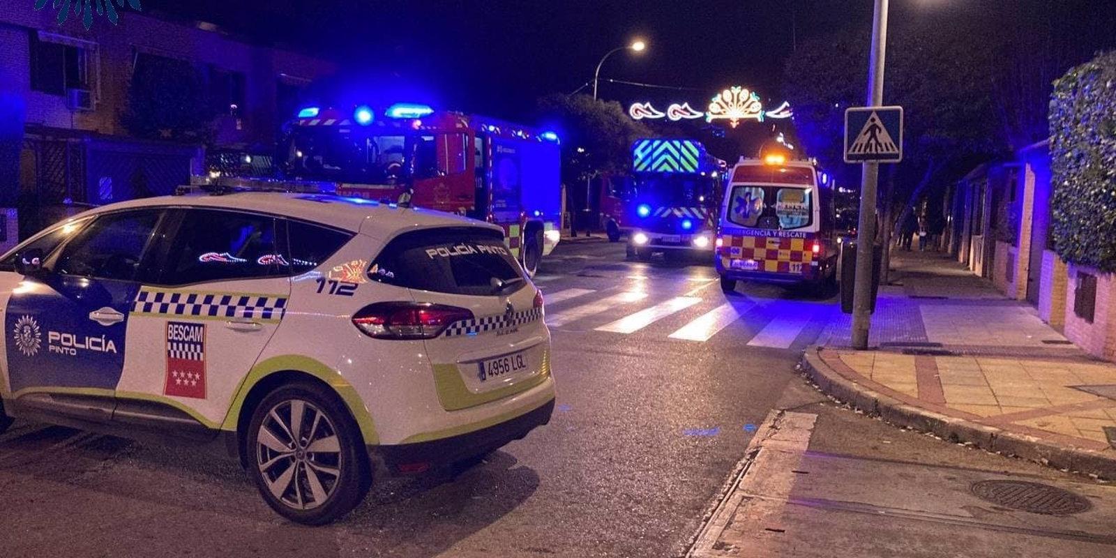 Detenido en Pinto por agredir a un agente de Policía cuando le pidió que saliera de la fuente en la que se bañaba