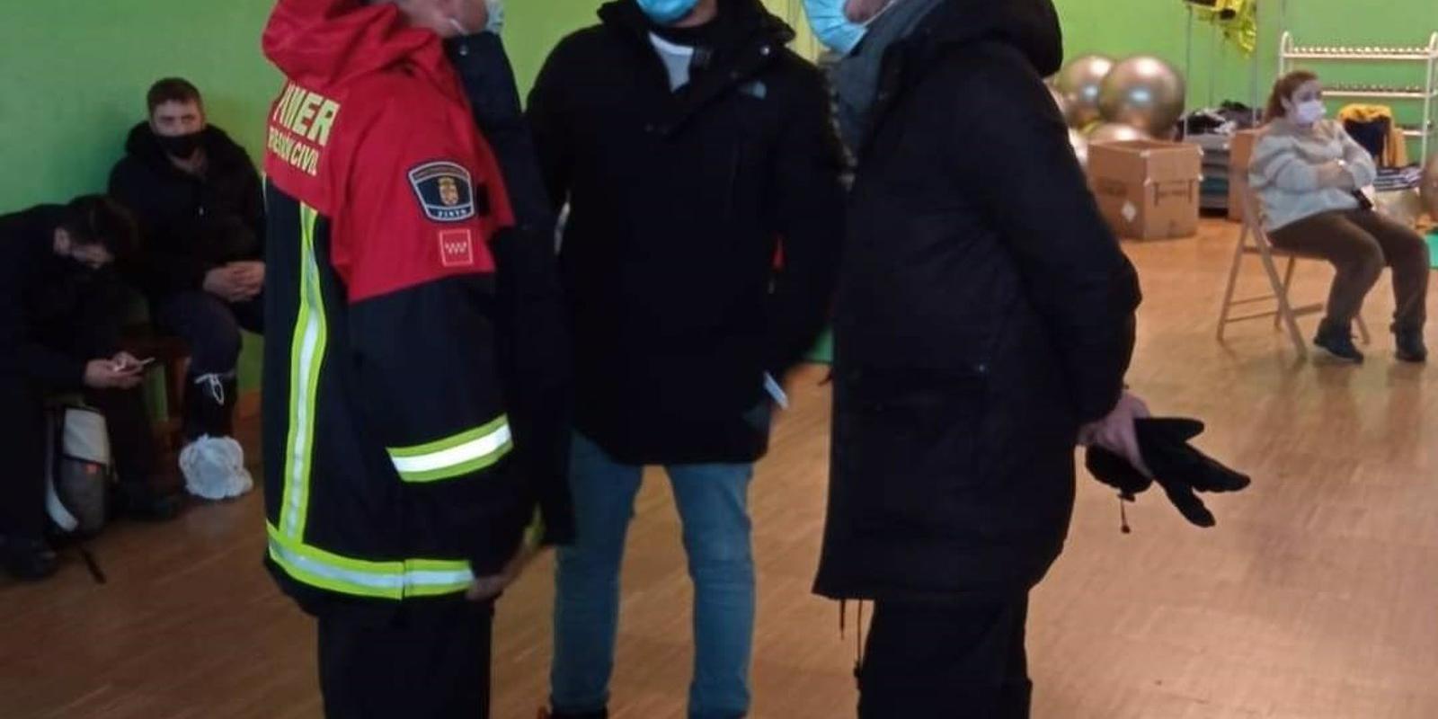 Dos pabellones deportivos de Pinto albergan a 97 personas rescatadas de las carreteras