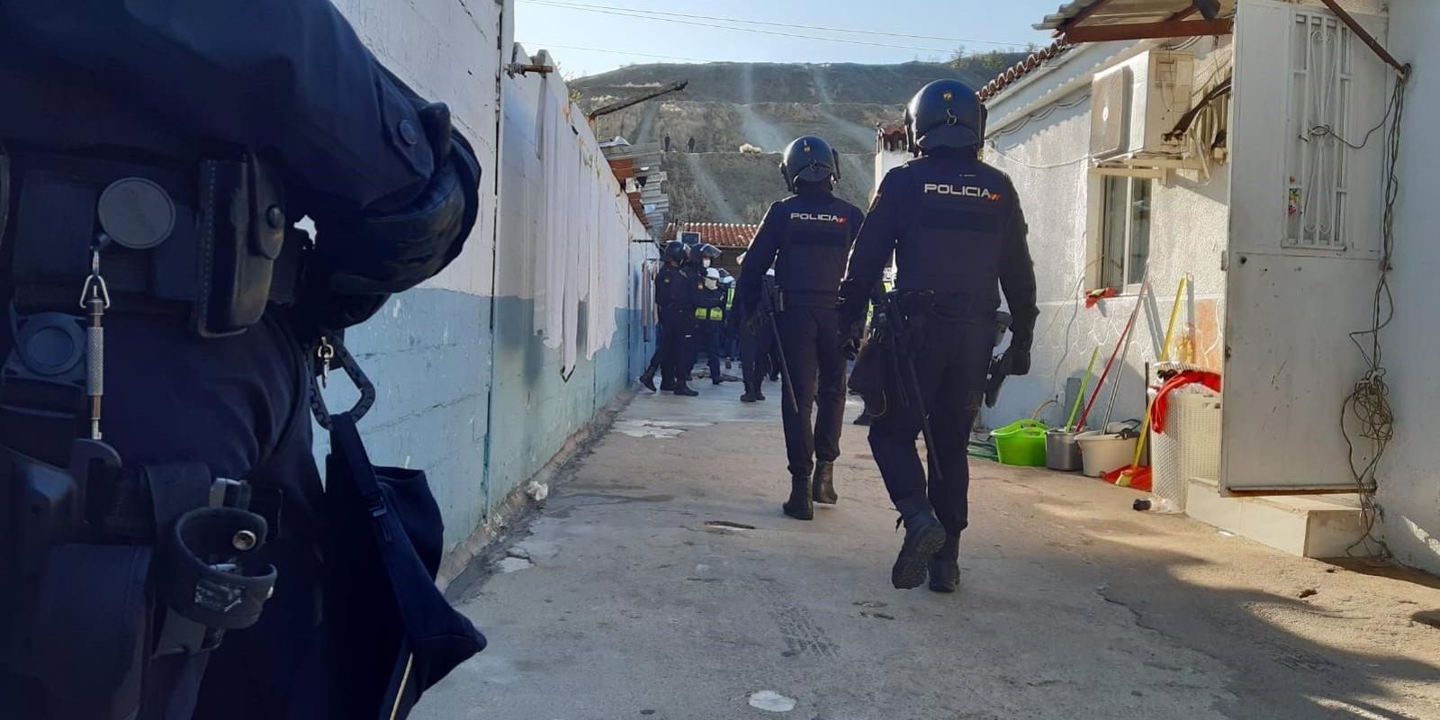 La Policía Nacional escoltará al dispositivo humanitario en la Cañada para evitar amenazas o lanzamientos de piedras