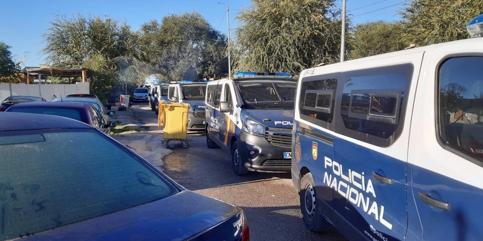 Desalojado un local de ocio en la Cañada Real con 25 personas por incumplir la normativa sanitaria