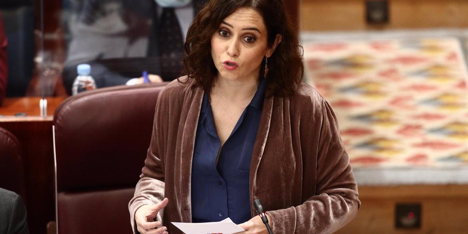 Díaz Ayuso aboga por estudiar nuevos porcentajes de aforos en la hostelería