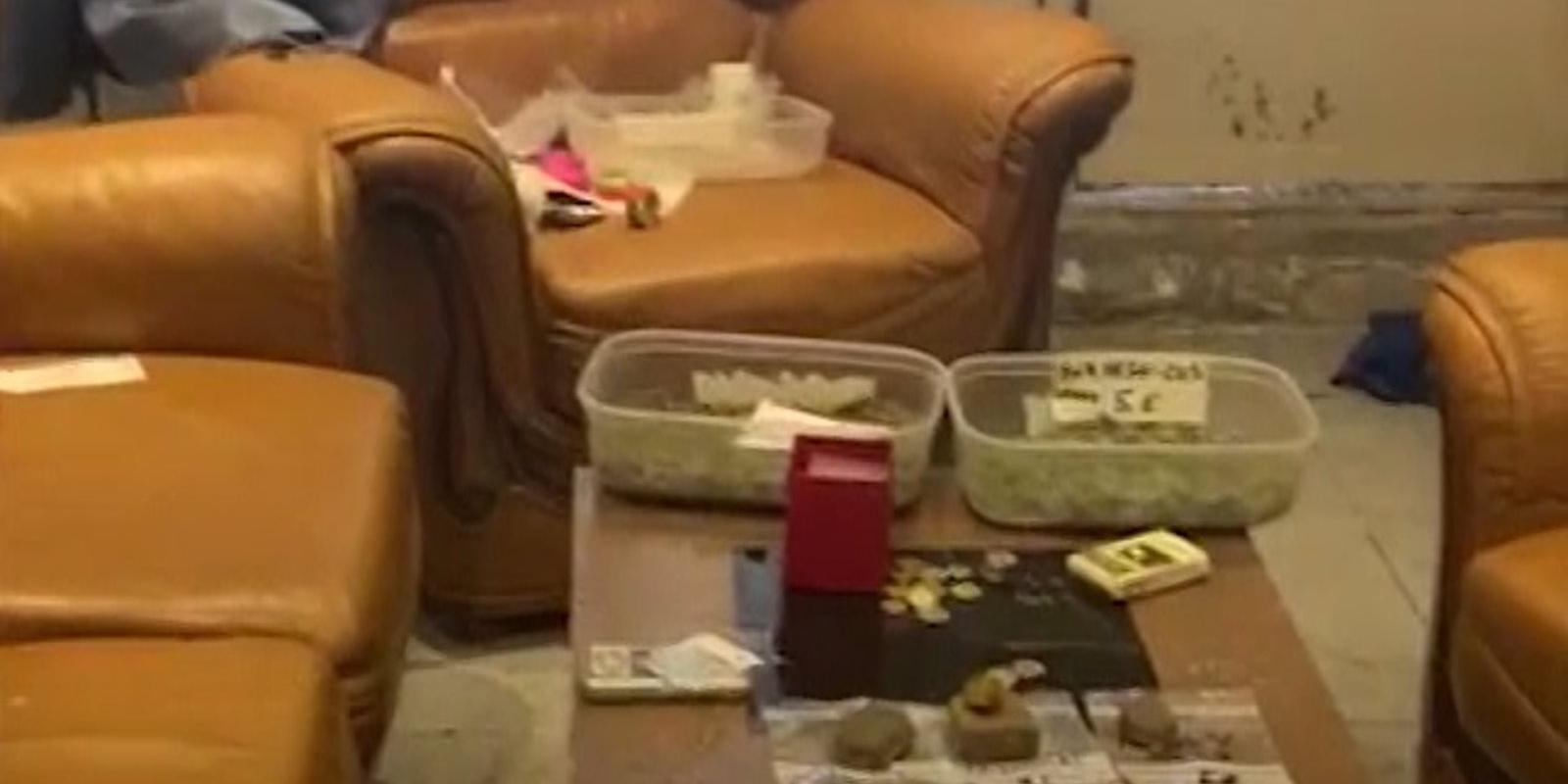 Desmontan un punto de venta de drogas junto a un instituto en Alcalá y un narcopiso en San Blas