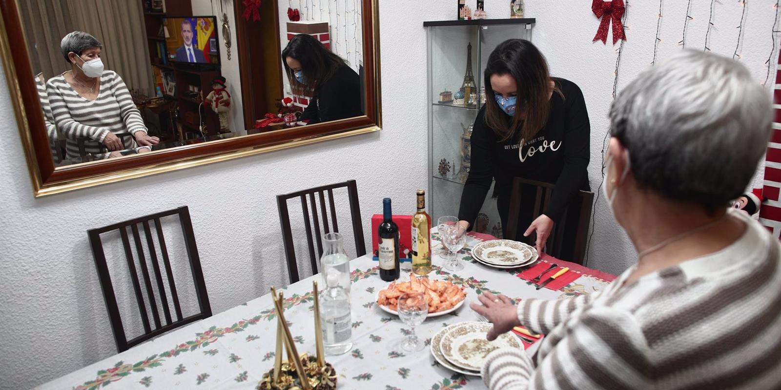 Excepciones a la prohibición de reuniones en casa: personas que vivan solas, parejas, acompañamiento a anciano o enfermo
