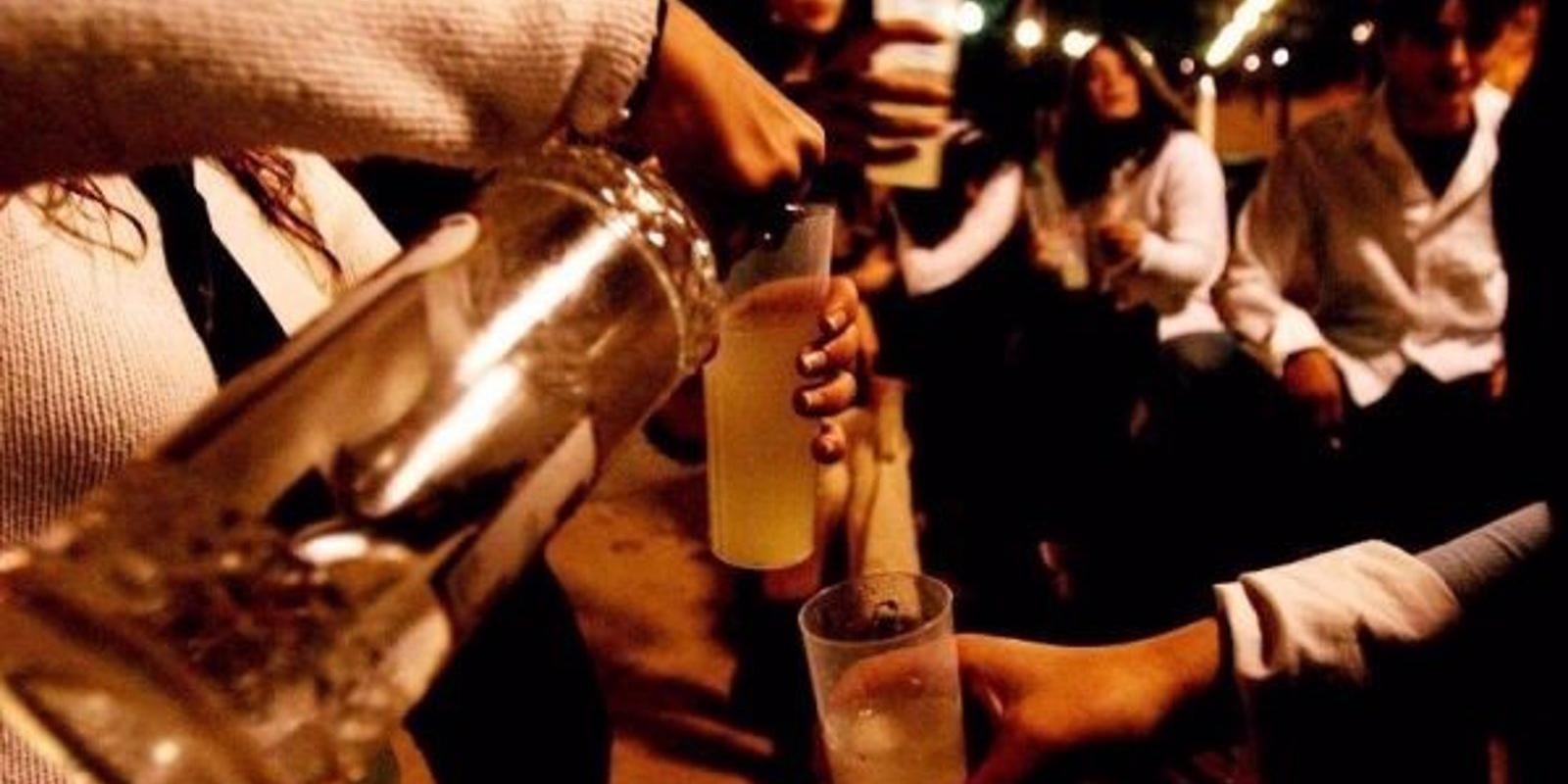 La Policía Municipal puso 2.100 multas más por botellón en 2020 y 6.000 denuncias más a locales pese al confinamiento