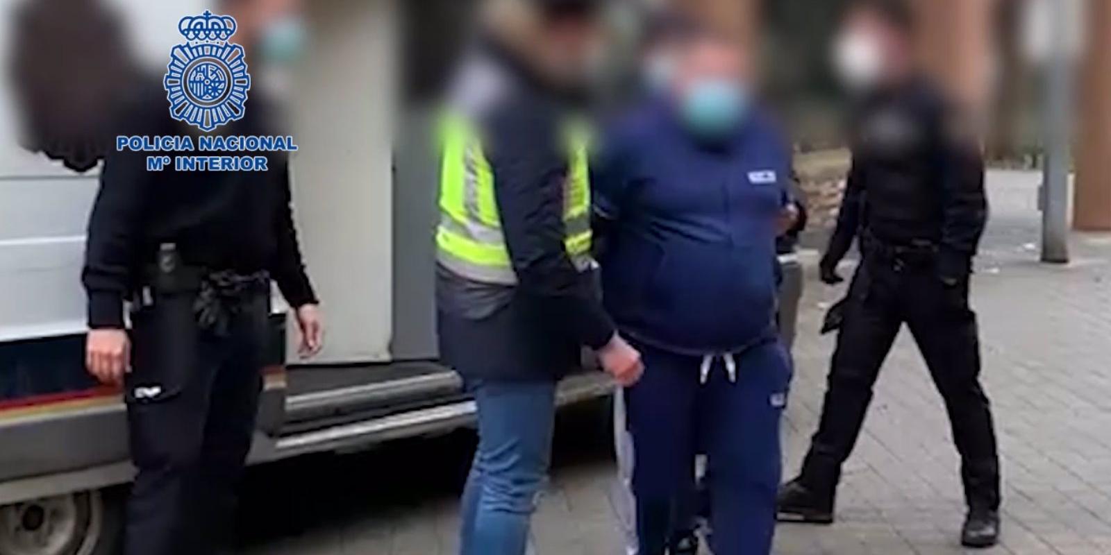 Detenido un peligroso fugitivo con nueve órdenes de detención por robos y otro que abusó de una niña de cinco años