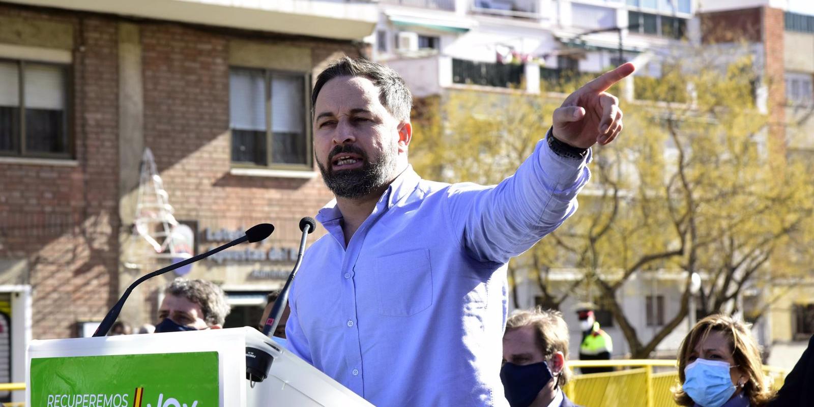 Vox se querella contra Twitter tras limitar su cuenta por vulnerar su libertad de expresión en periodo electoral