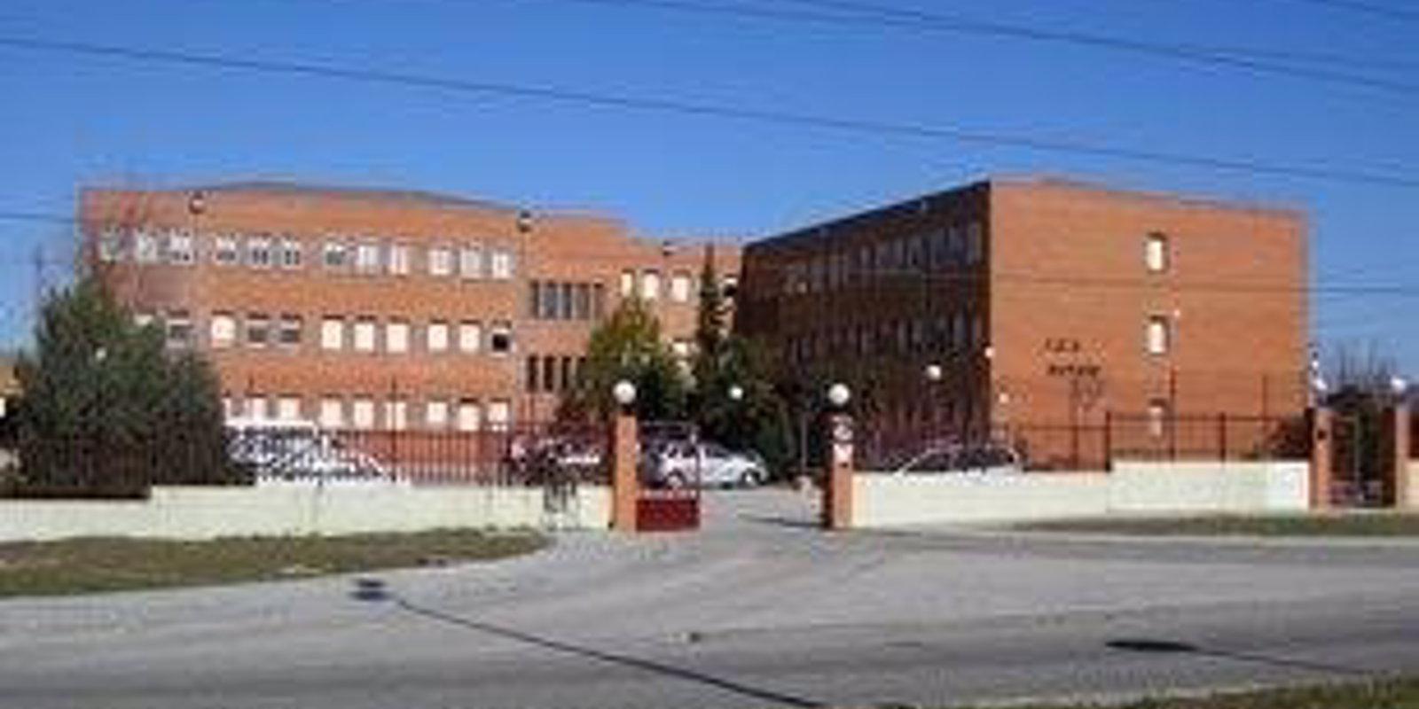 Dos menores detenidos por extorsionar a niños a la salida de un colegio en Getafe