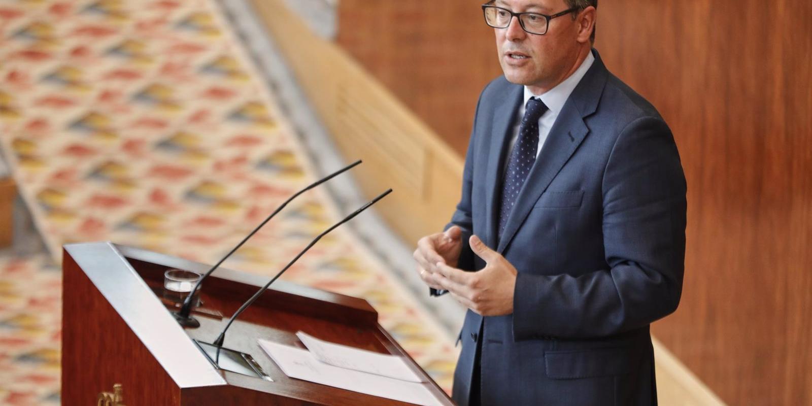 Serrano celebra que la Justicia "dé la razón" a Cifuentes, "inocente aunque le pese a los grupos de izquierda"