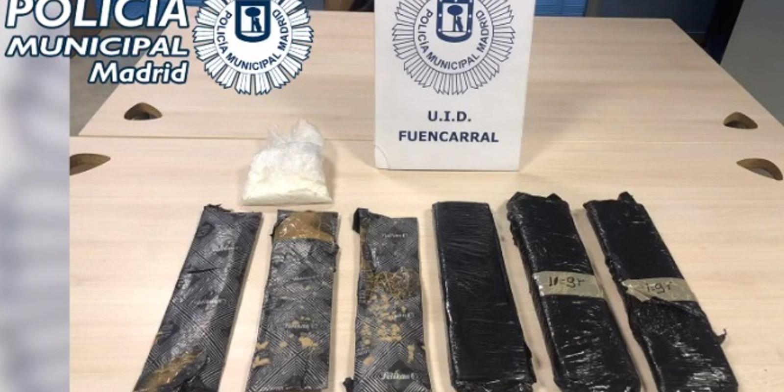 Dos detenidos y requisados cuatro kilos de cocaína escondidas en dos bolsas de pañales