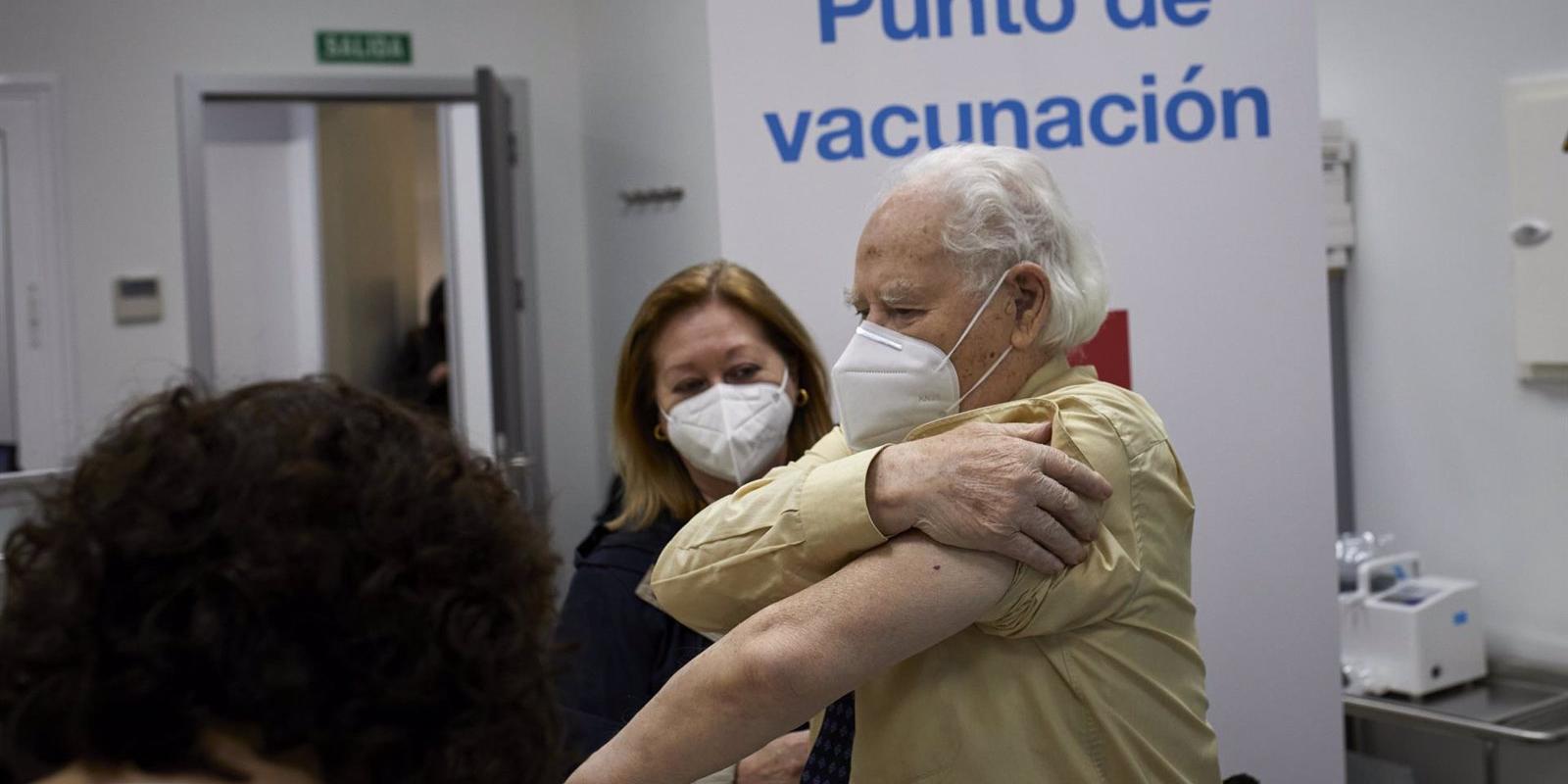 Comienza la vacunación en domicilios a mayores de 80 inmovilizados y grandes dependientes