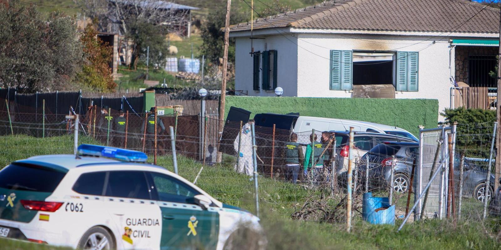 Los tres fallecidos en un chalé incendiado de El Molar presentan heridas de bala