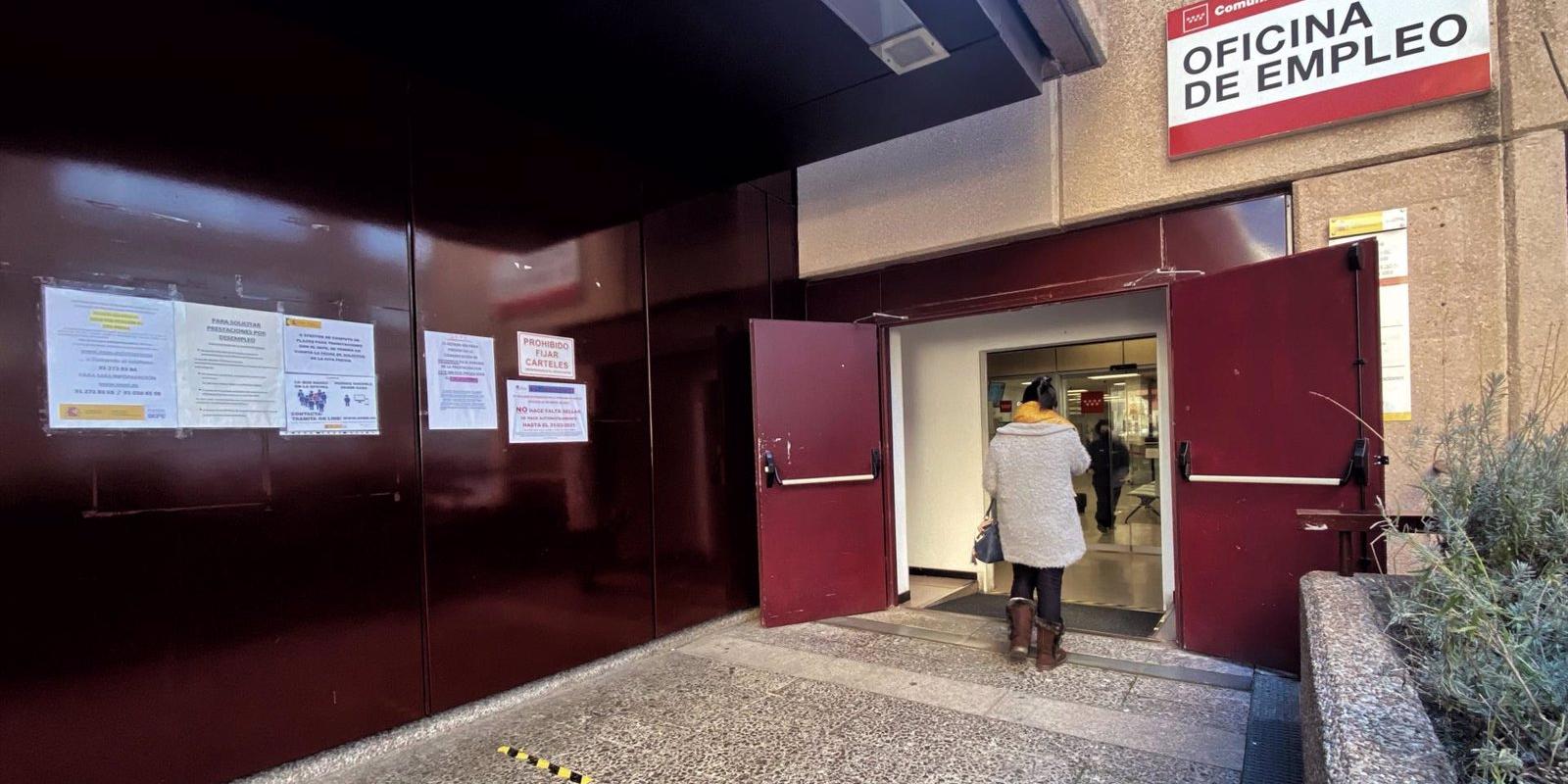 Los trámites 'online' del SEPE siguen sin funcionar, pero sus oficinas recuperan "cierta normalidad"