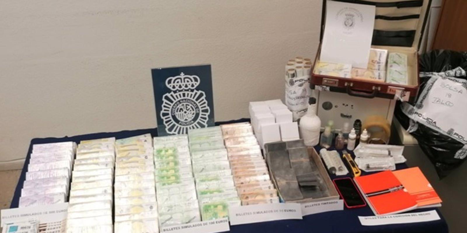 Detenido un individuo por estafar 30.000 euros a una persona con el procedimiento de los 'billetes tintados'