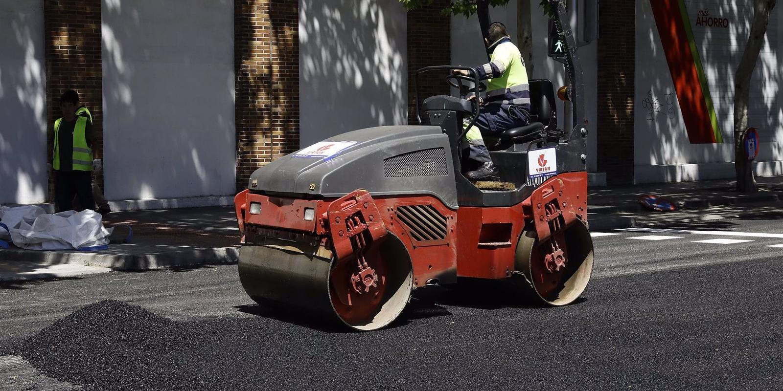 El Ayuntamiento de Madrid destina 4,1 millones para mejorar el asfalto de 60 calles en seis distritos