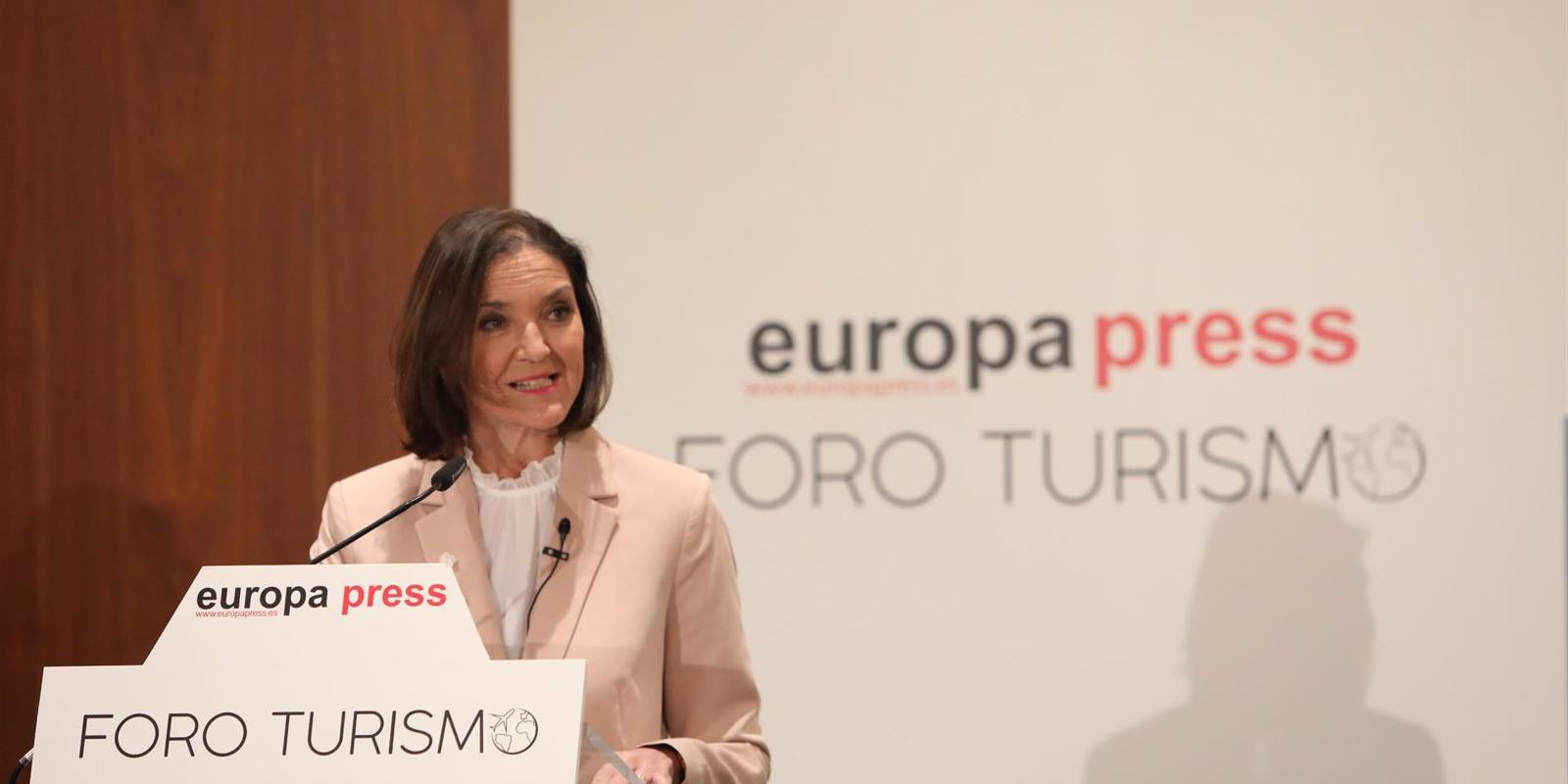 Maroto confía en que en octubre se puedan reanudar los viajes del Imserso