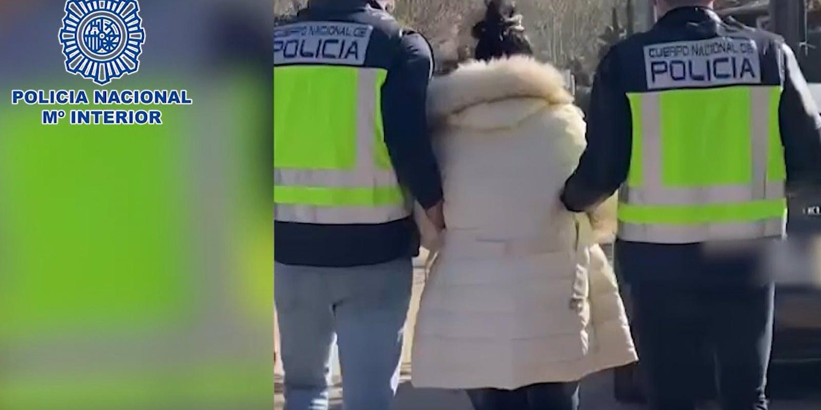 Detenida una mujer por inducir a su hija y tres niños más a robar varios perros de raza