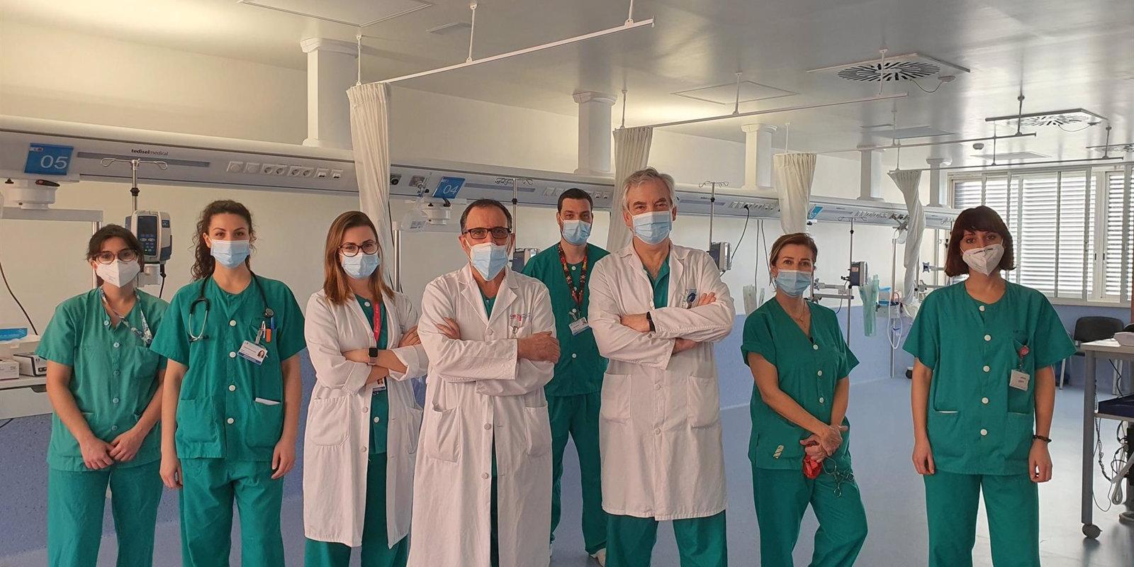 El 12 de Octubre realiza un implante coclear simultáneo en los oídos a una niña de 13 meses con sordera congénita