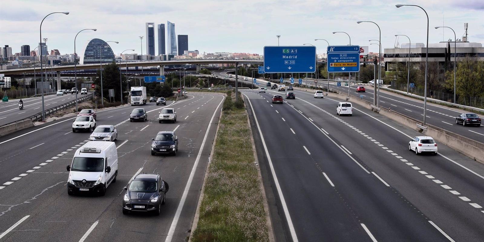 Las carreteras madrileñas registraron un 56% menos de desplazamientos respecto al Miércoles Santo de 2019