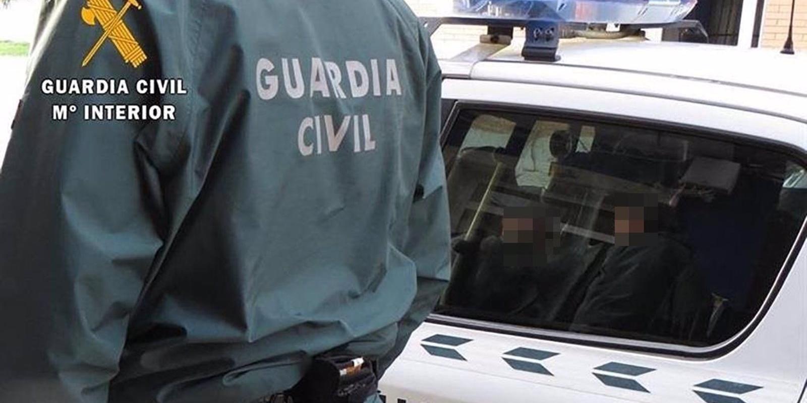 Tres detenidos tras arrollar a un guardia civil en su huida de un robo en un taller de Loyozuela