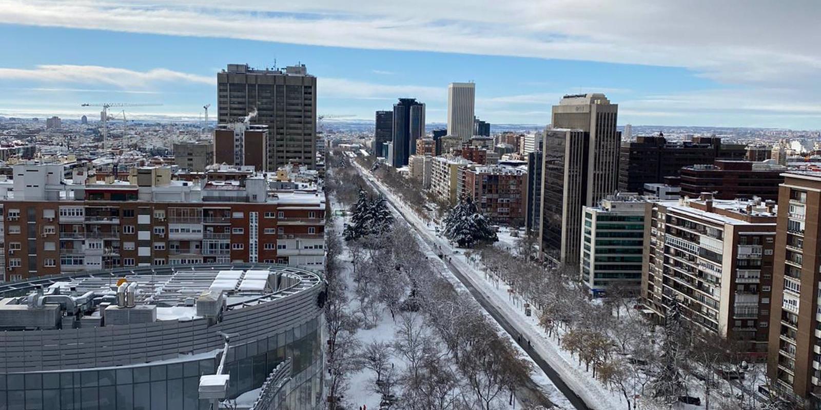 La Castellana convertida en una pista de esquí protagoniza la fotografía ganadora de 'Madrid, Filomena a mi pesar'