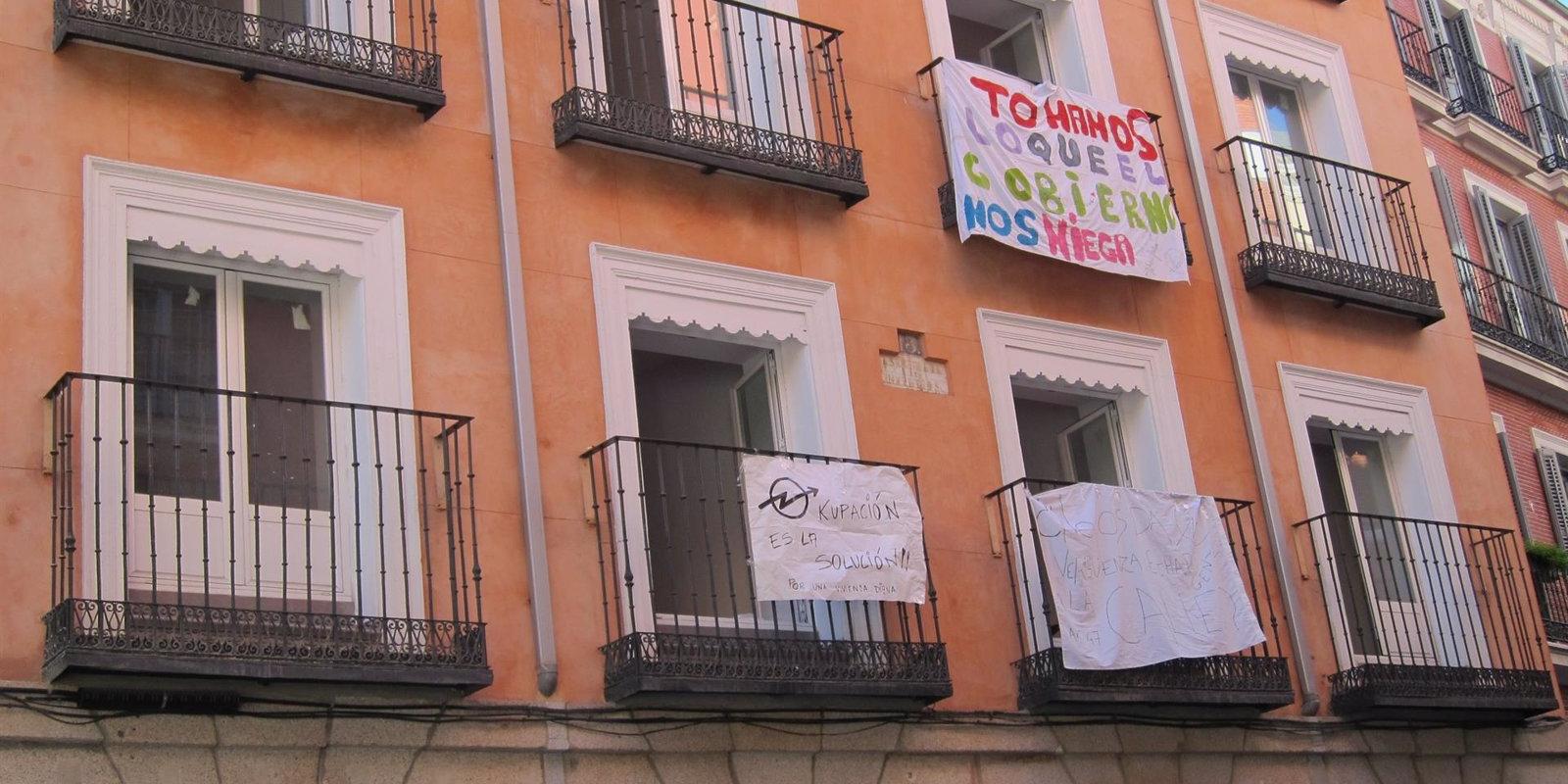 La Comunidad de Madrid contrata servicios legales externos para luchar contra la ocupación ilegal de viviendas y la morosidad