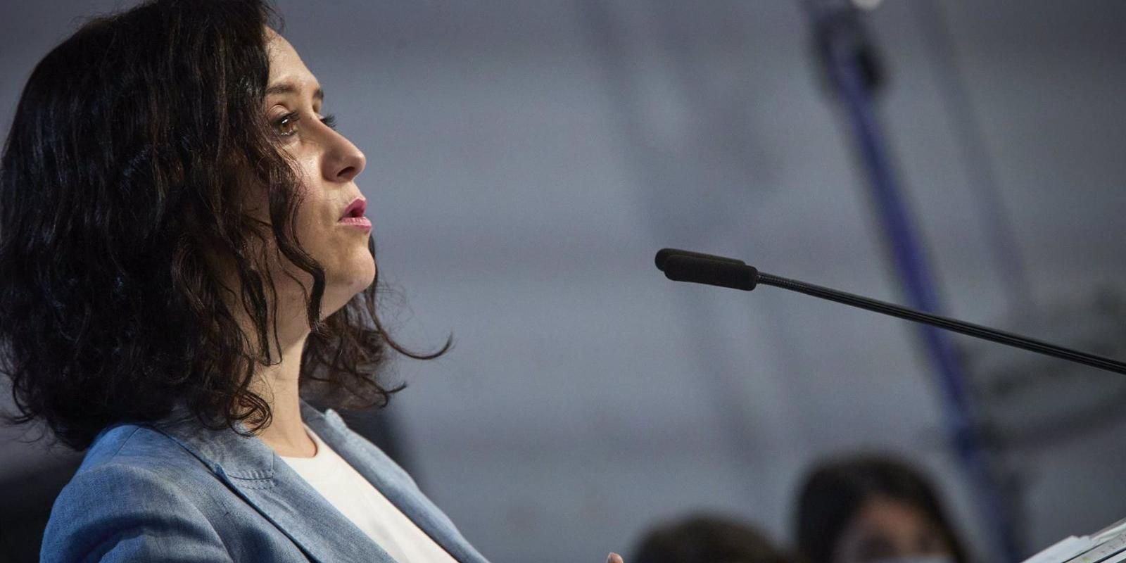 Díaz Ayuso cree que Pedro Sánchez ha abdicado de ser presidente de los madrileños y le acusa de trasladar "miedo" a población