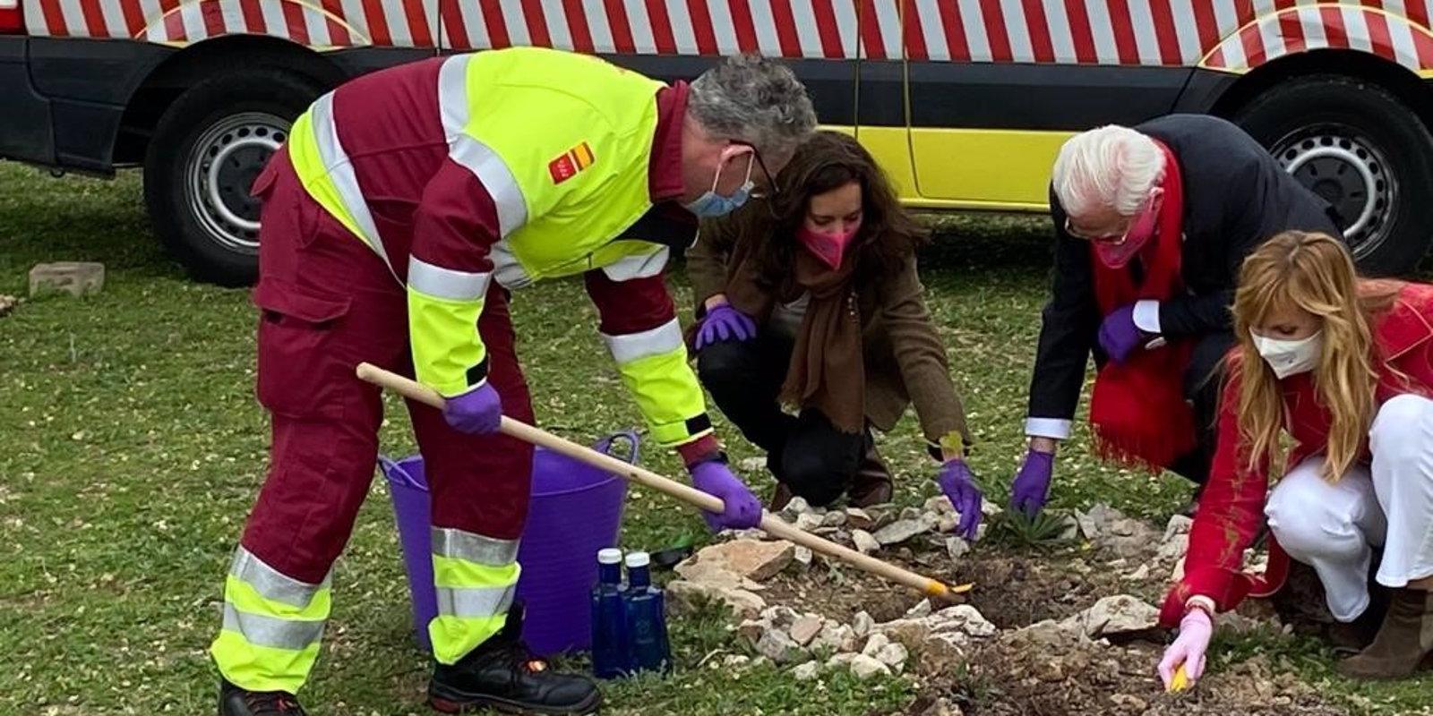 La Comunidad reconoce la labor de sanitarios, UME y Fuerzas de Seguridad del Estado en la lucha contra el Covid