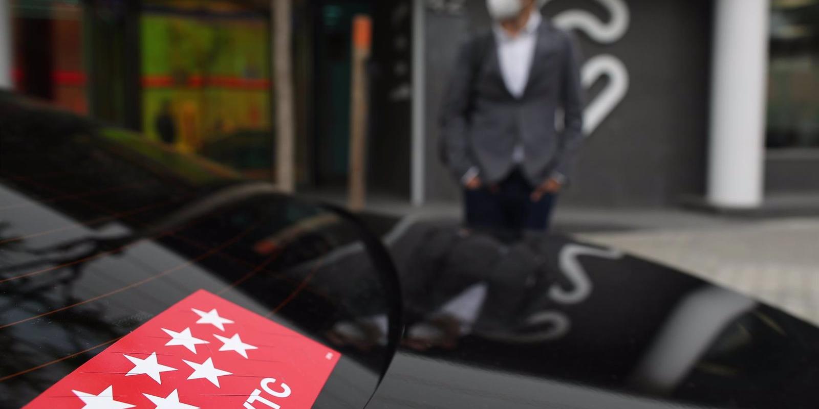 Los taxistas denuncian al Ayuntamiento de Madrid ante la Fiscalía por "incumplir" la Ordenanza de Movilidad Sostenible