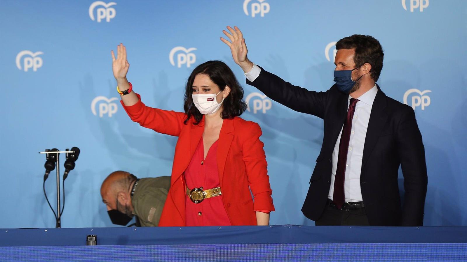 Díaz Ayuso absorbe a Cs e impulsa la alternativa a Pedro Sánchez