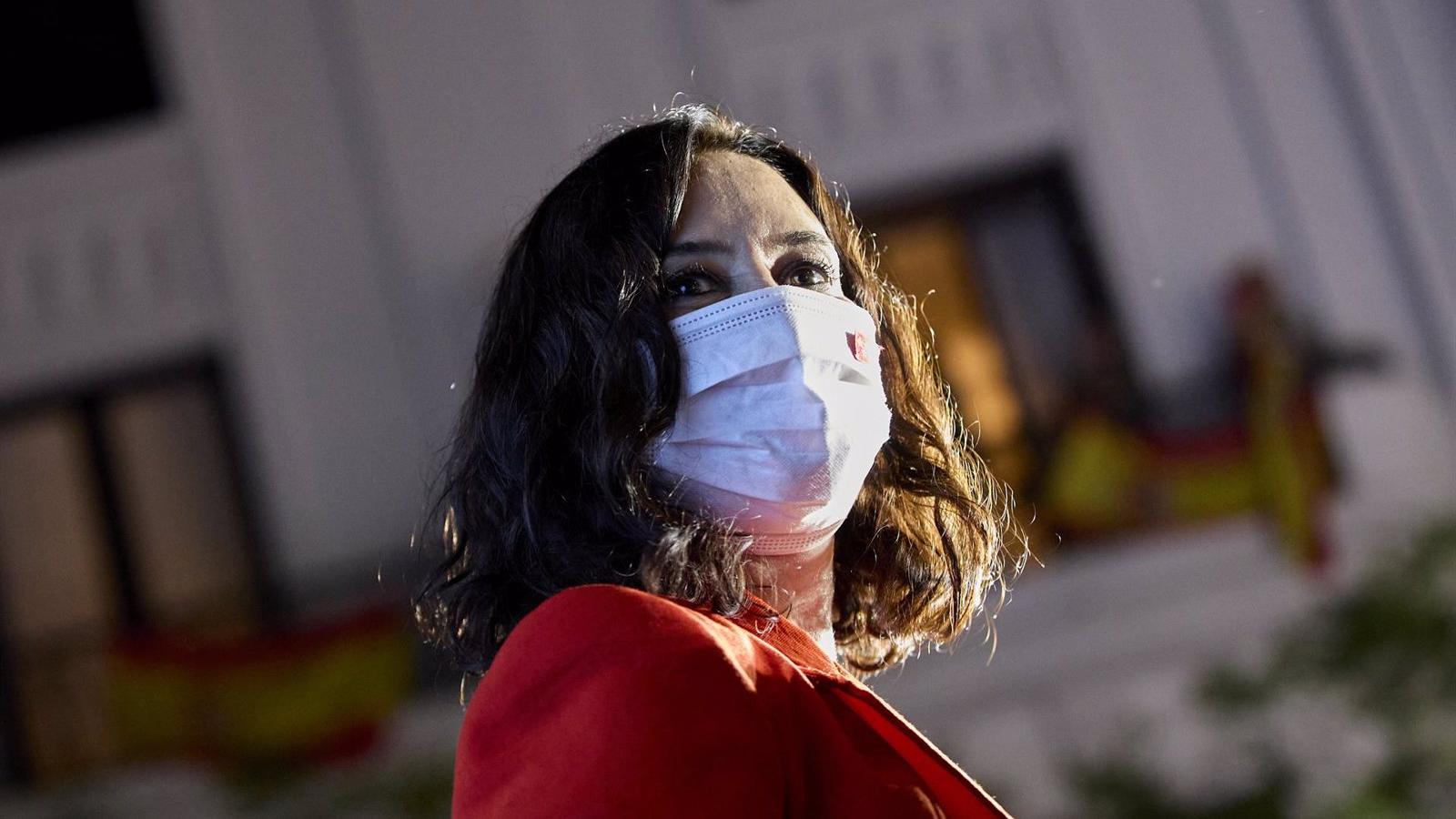 Díaz Ayuso formará un gobierno "algo más pequeño" de gestores con principios políticos y empezará por bajar impuestos