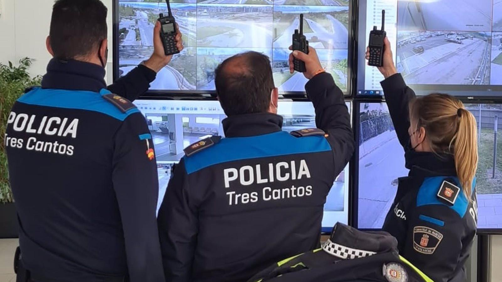 La Policía Local de Tres Cantos incrementa la vigilancia callejera frente al Covid tras el fin del estado de alarma