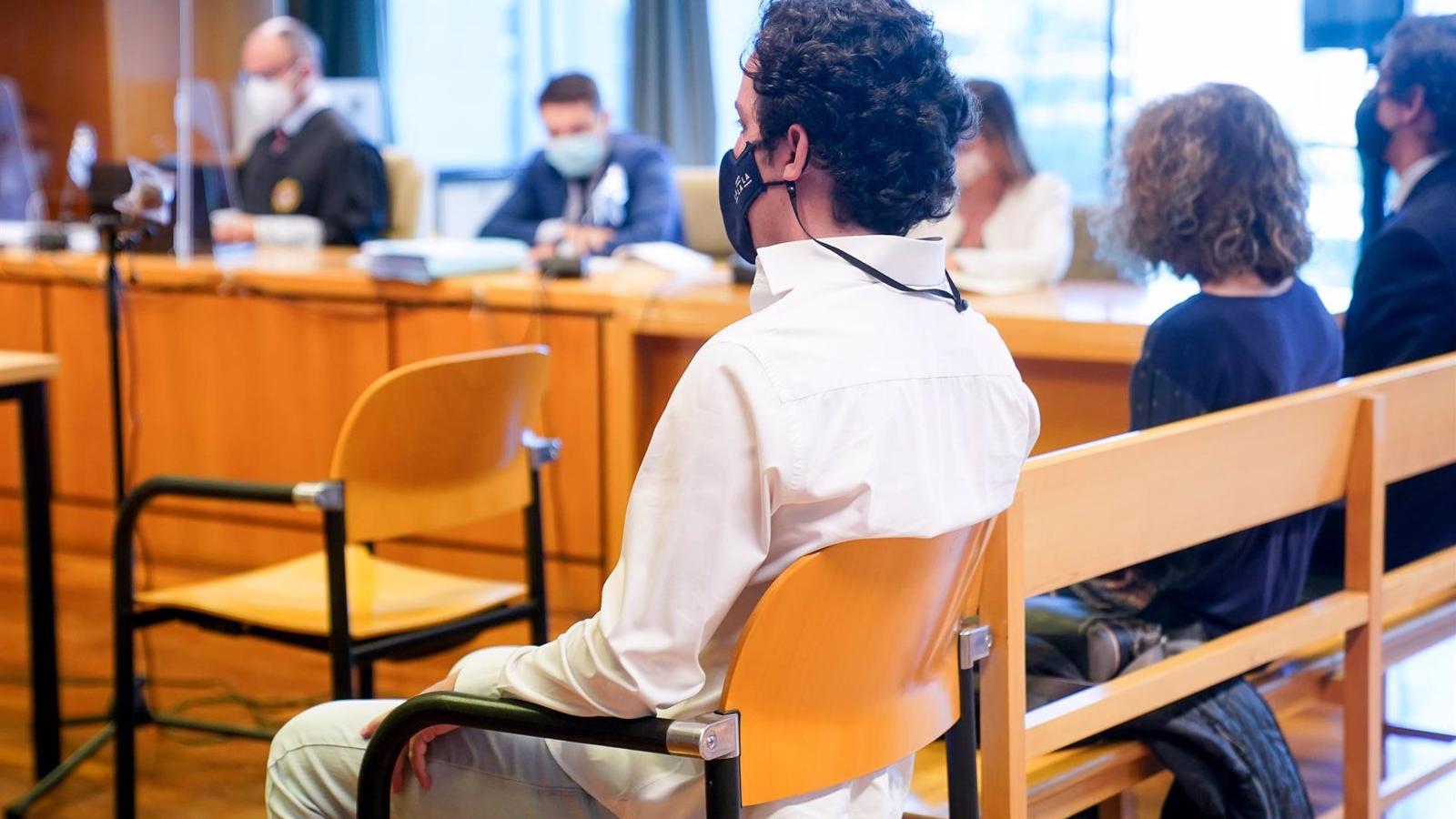 El 'Pequeño Nicolás' niega haber utilizado a un amigo para hacer la selectividad: "Me presenté yo los tres días"