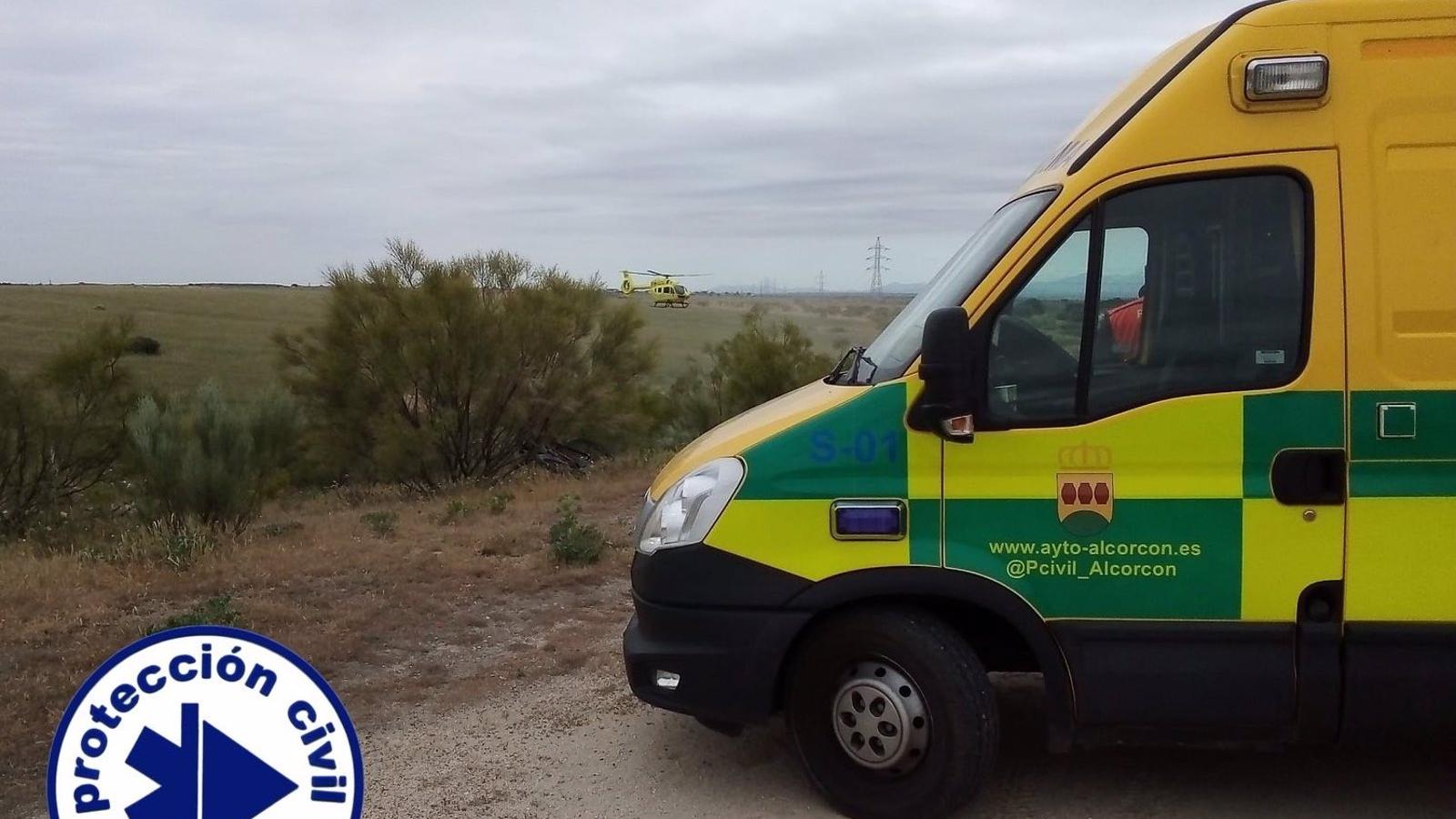 Rescatan a un ciclista que sufrió un accidente en Venta de la Rubia de Alcorcón