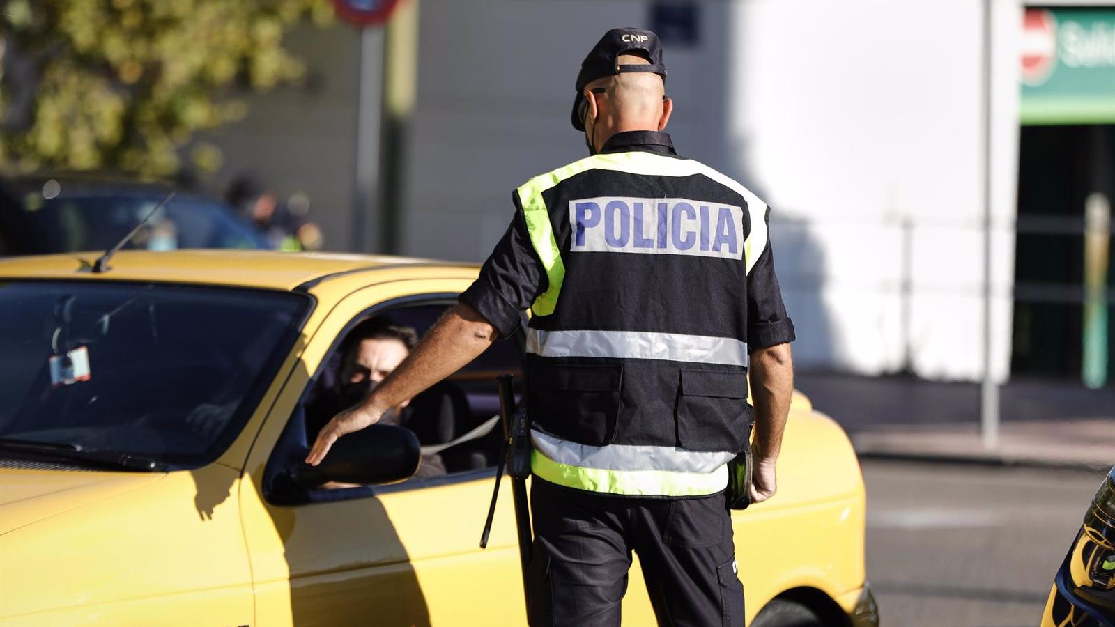 Detenidos dos hombres por robar un catalizador a plena luz del día en Móstoles