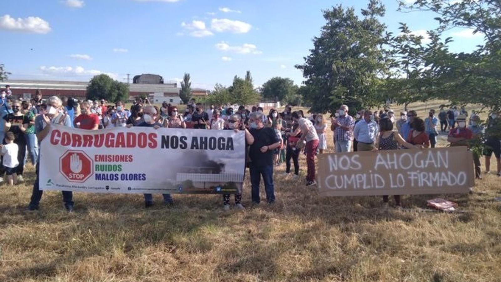 Afectados en Getafe por la cercanía de una fundición inician una recogida de firmas para pedir soluciones