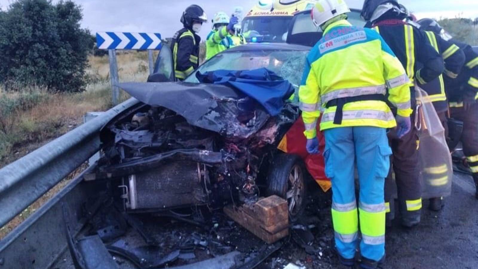 Dos conductores heridos tras chocar frontalmente en la M-413, en Móstoles