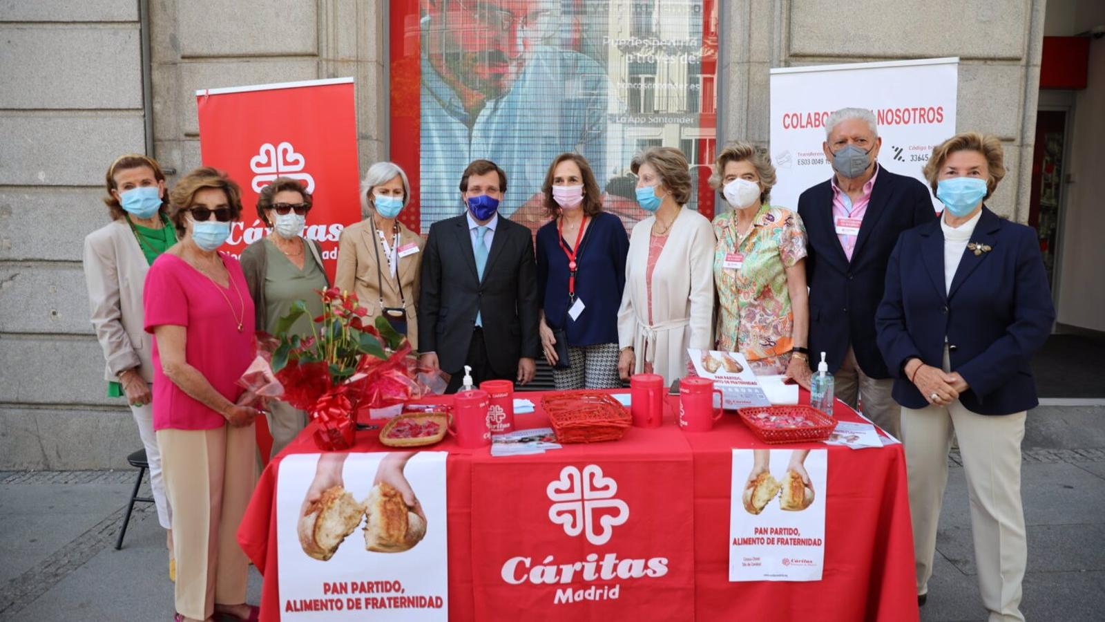 Martínez-Almeida traslada a Cáritas su agradecimiento por la labor que presta en ayuda a los más desfavorecidos