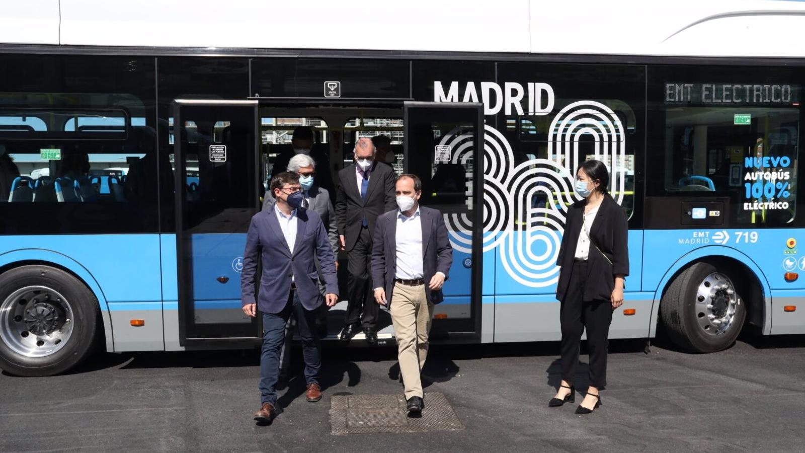 La EMT registró el jueves 1,1 millones de viajeros, un 256,46% más que hace un año