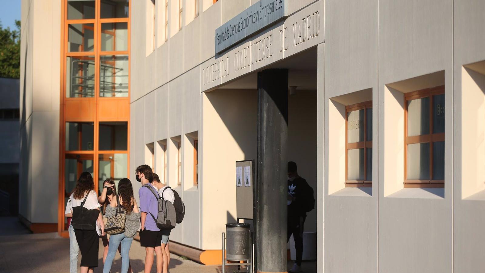 La generación del 27 o un texto de Enrique García-Máiquez, entre las opciones del examen de Lengua de la EBAU