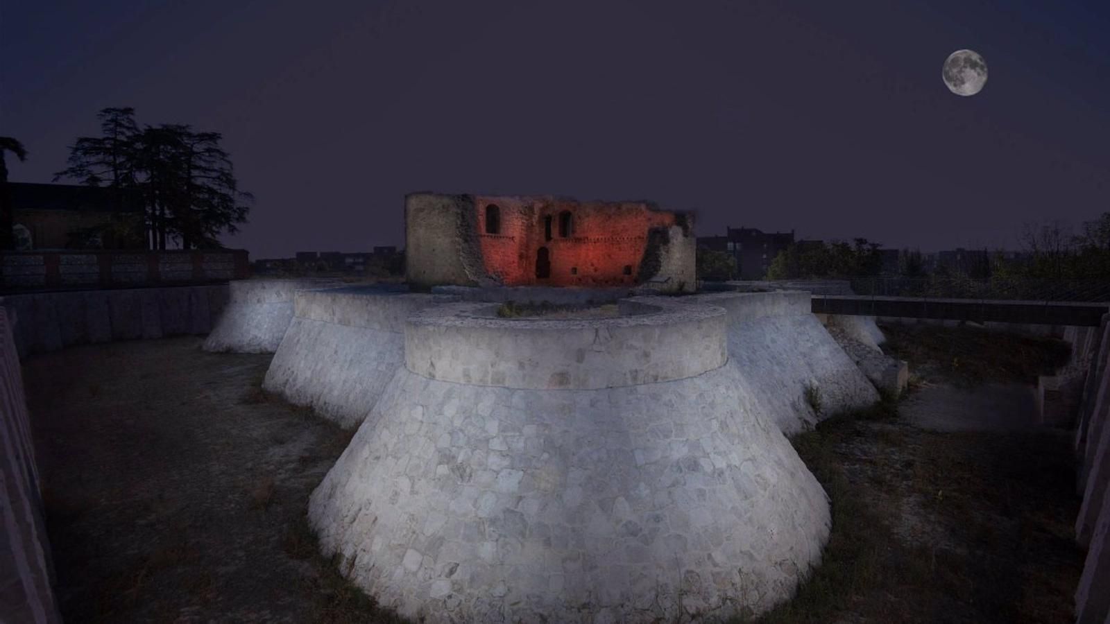 El Castillo de la Alameda inaugura un nuevo horario nocturno y un recorrido iluminado por el conjunto