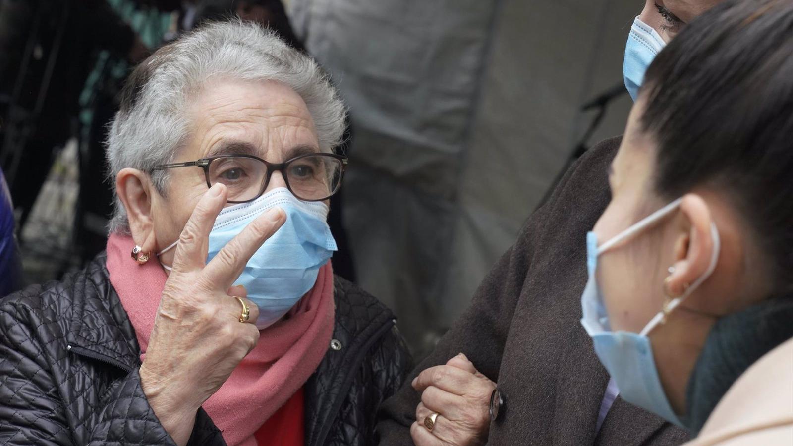Los centros de mayores reabren el lunes con cita previa y sin actividades de contacto o ejercicio en sitio cerrado