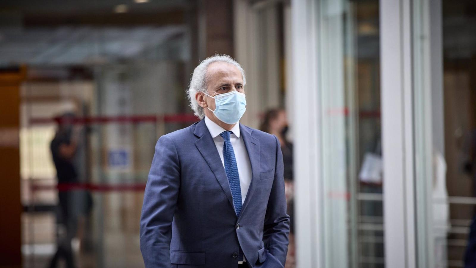 La Comunidad de Madrid espera acabar en diez días con la vacunación de personas de entre 40 y 49