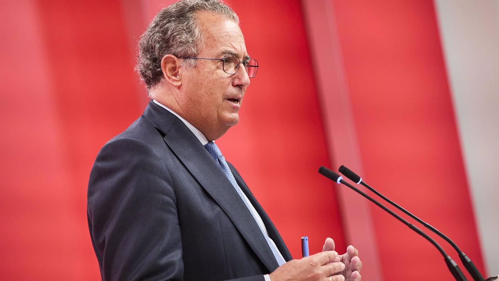 El Gobierno de la Comunidad de Madrid contratará 3.000 profesores y otros profesionales para el próximo curso