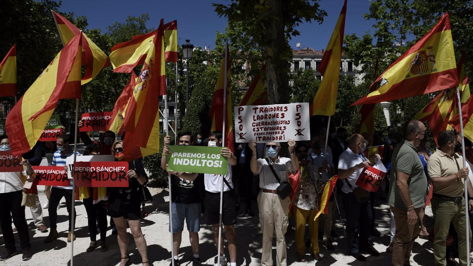 Abascal anuncia su recurso contra los indultos y acciones contra la "traición y corrupción" de Sánchez