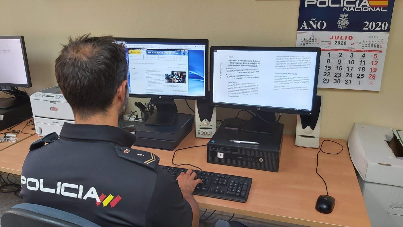 Rescatado un bebé atrapado accidentalmente en el interior de un vehículo en Alcorcón