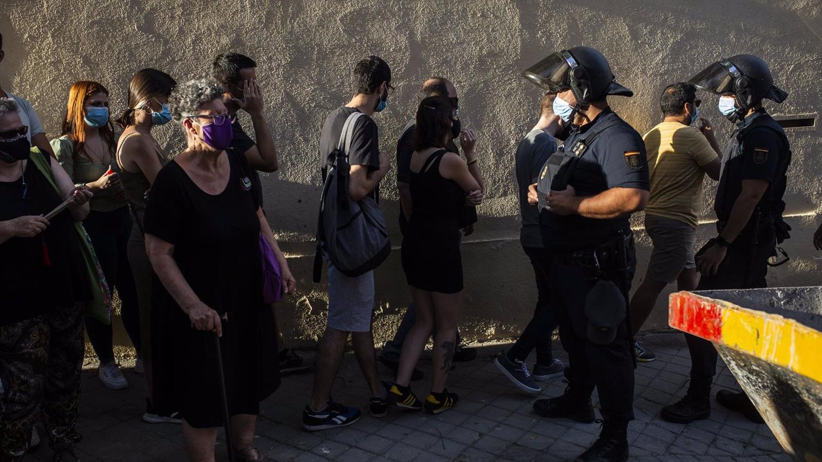 Exdirigentes del PSOE exigen a Sánchez un apoyo "nítido" a la libertad a Cuba y "llamar a las cosas por su nombre"