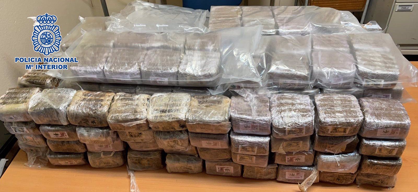 Tres detenidos en Leganés y Toledo tras incautarles 243 kilos de hachís ocultos en un trastero y un vehículo