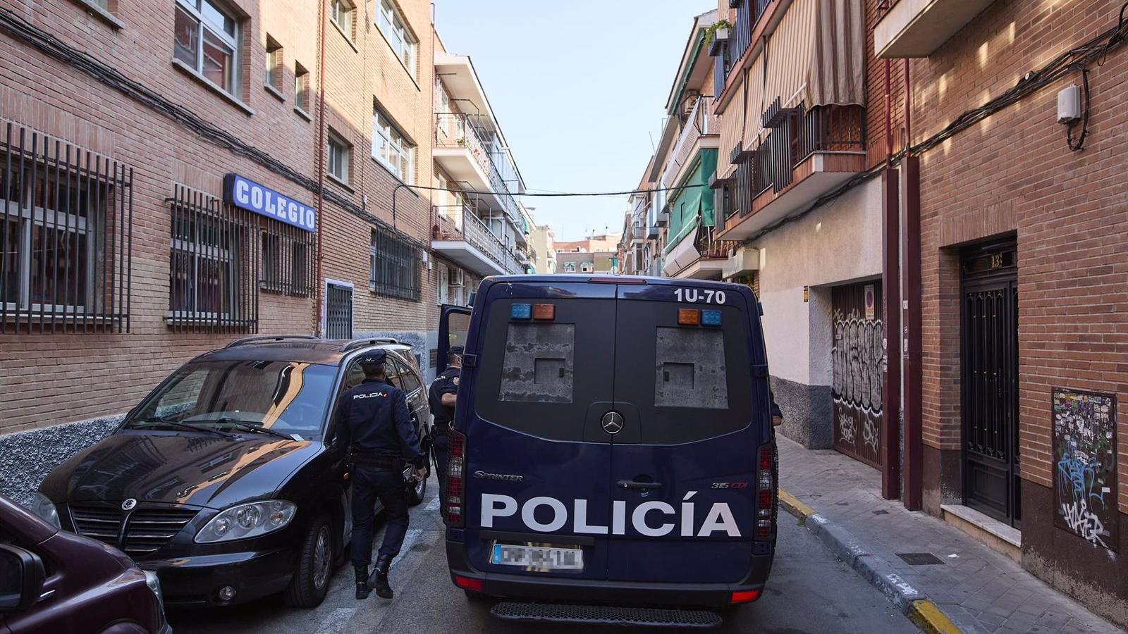 Detenido un joven de 18 años tras agredir con arma blanca y robar a otro de 22 años en Alcalá de Henares