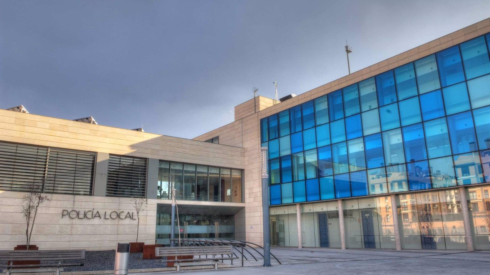 La Policía Local de Rivas impide la ocupación ilegal de una vivienda por parte de una mafia