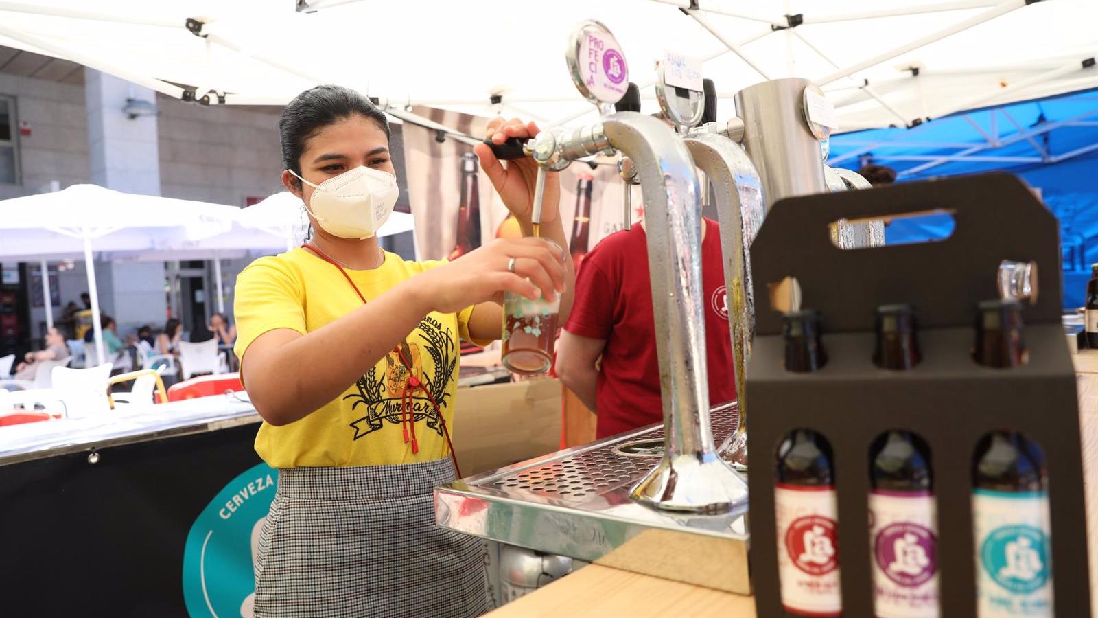 Las ventas del sector servicios en la Comunidad suben un 27,3% en junio